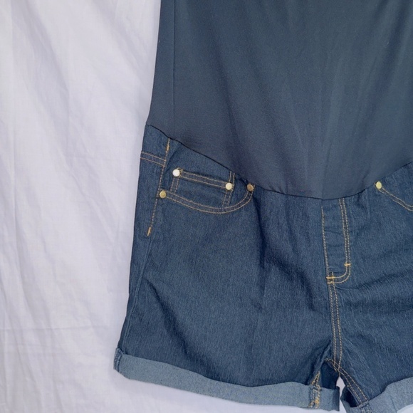 Times Two NWT Dark Wash Denim Super Soft Stretch Over The Belly Maternity Short - Picture 2 of 4